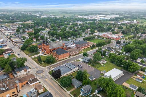 305 Main Street E, New Prague, MN 56071
