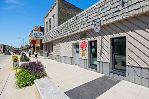 305 Main Street E, New Prague, MN 56071