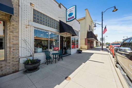 305 Main Street E, New Prague, MN 56071