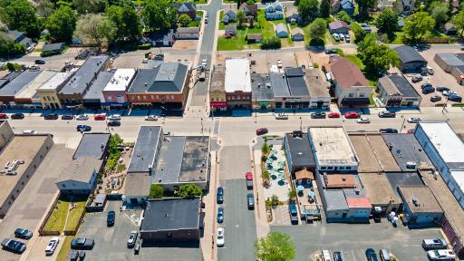 305 Main Street E, New Prague, MN 56071