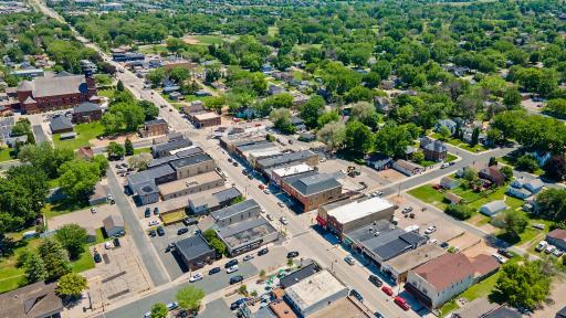 305 Main Street E, New Prague, MN 56071