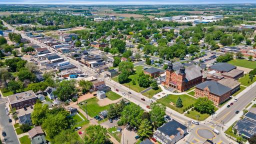 305 Main Street E, New Prague, MN 56071