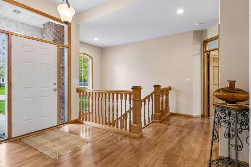8167 Enclave Road, Saint Paul, MN 55125