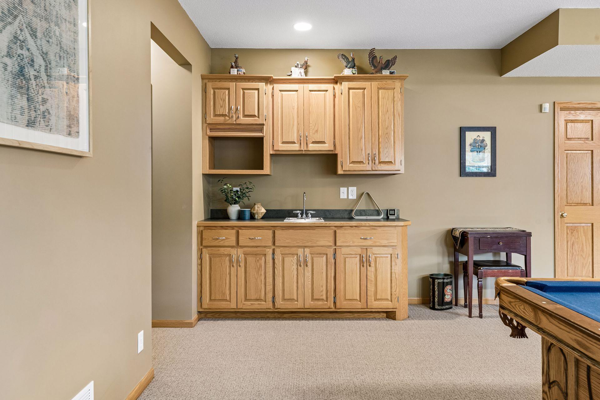 Wet bar