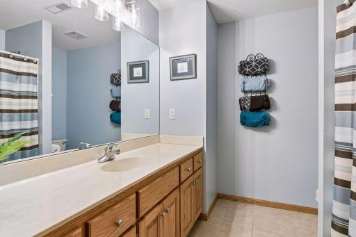 8167 Enclave Road, Saint Paul, MN 55125