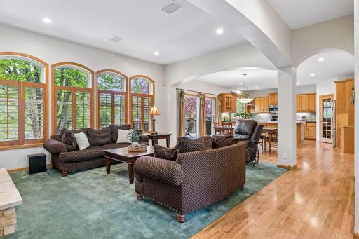 8167 Enclave Road, Saint Paul, MN 55125