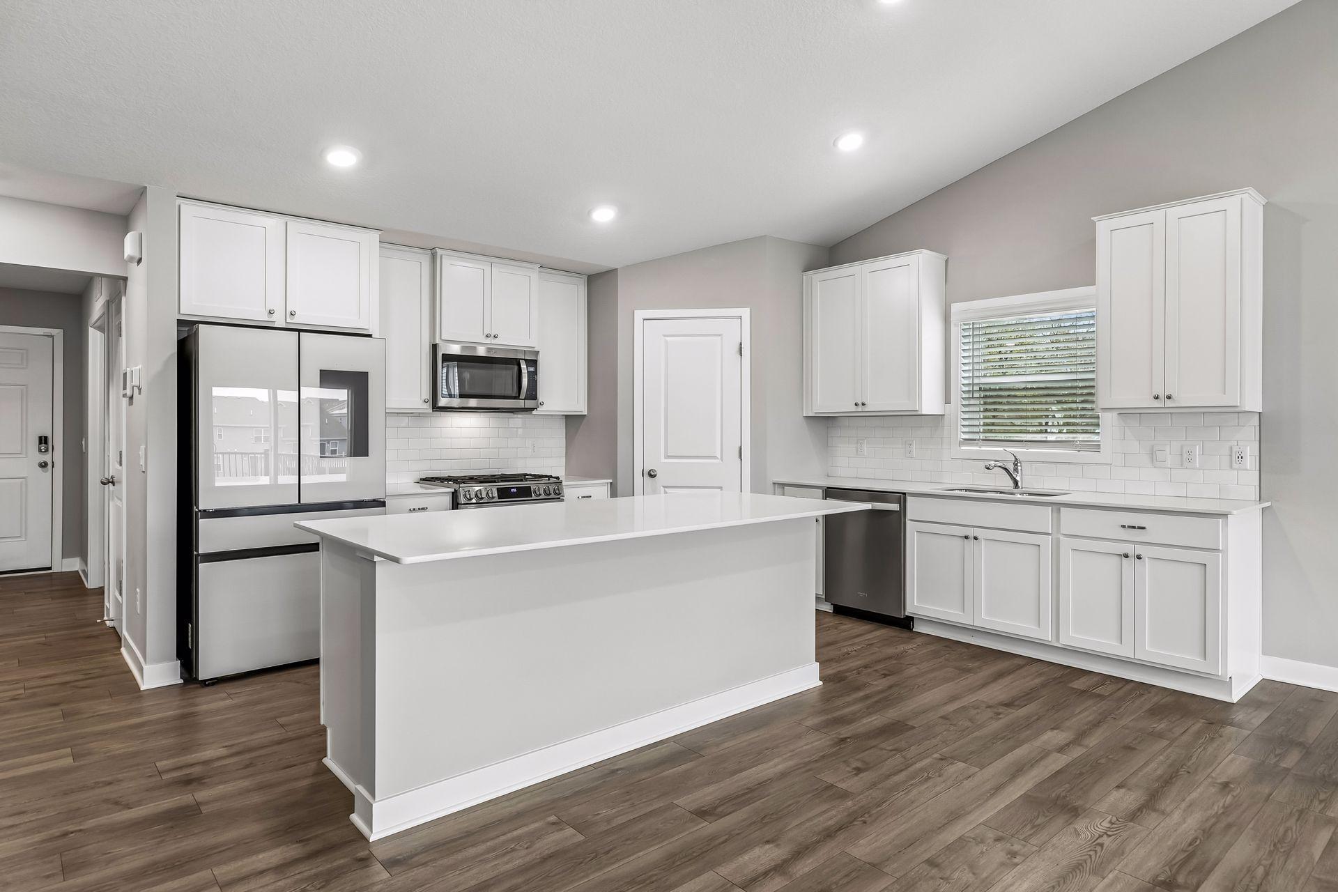 8261 Saddle Trail - Spacecrafting - 0016.jpg