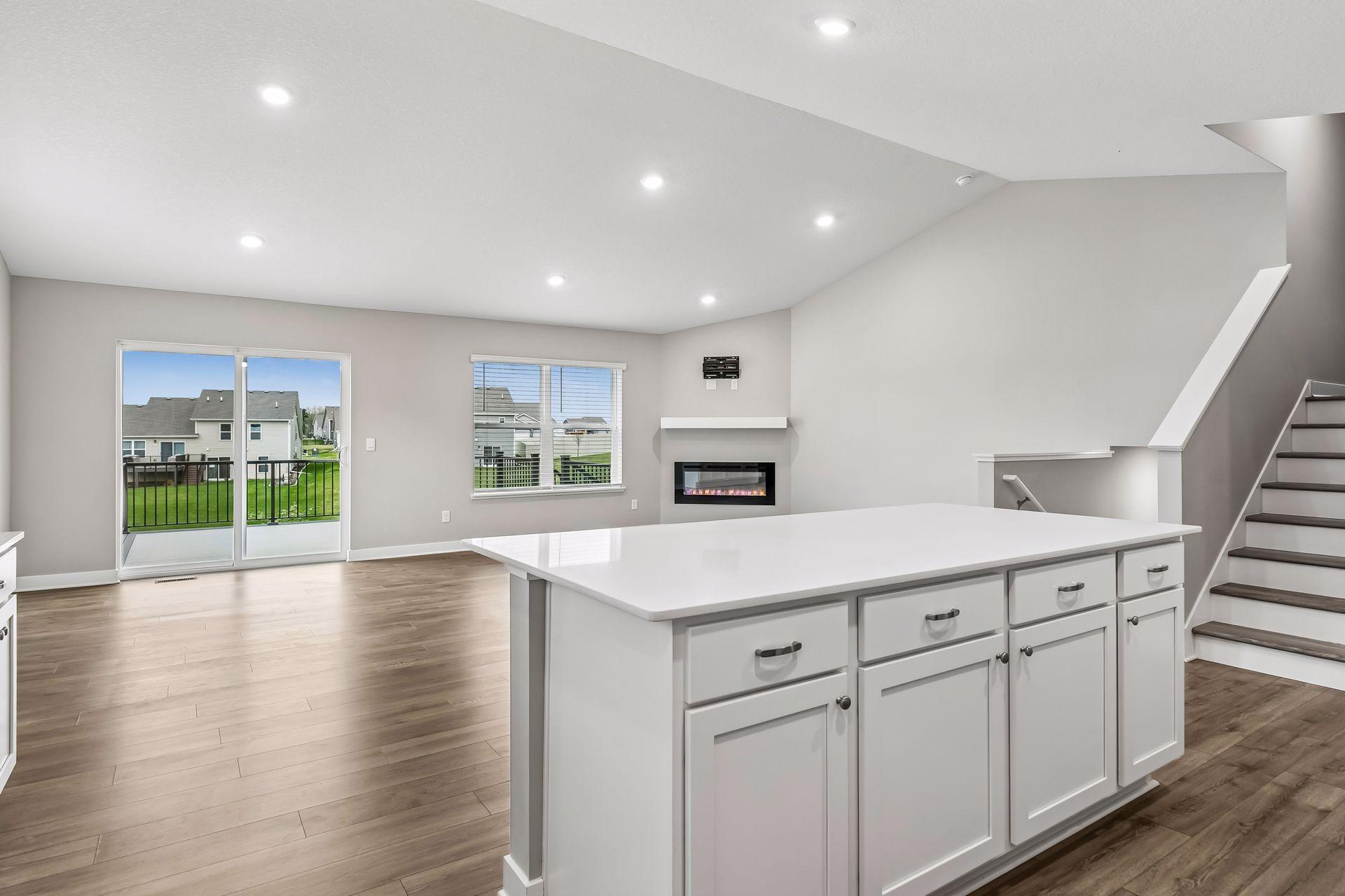 8261 Saddle Trail - Spacecrafting - 0020.jpg