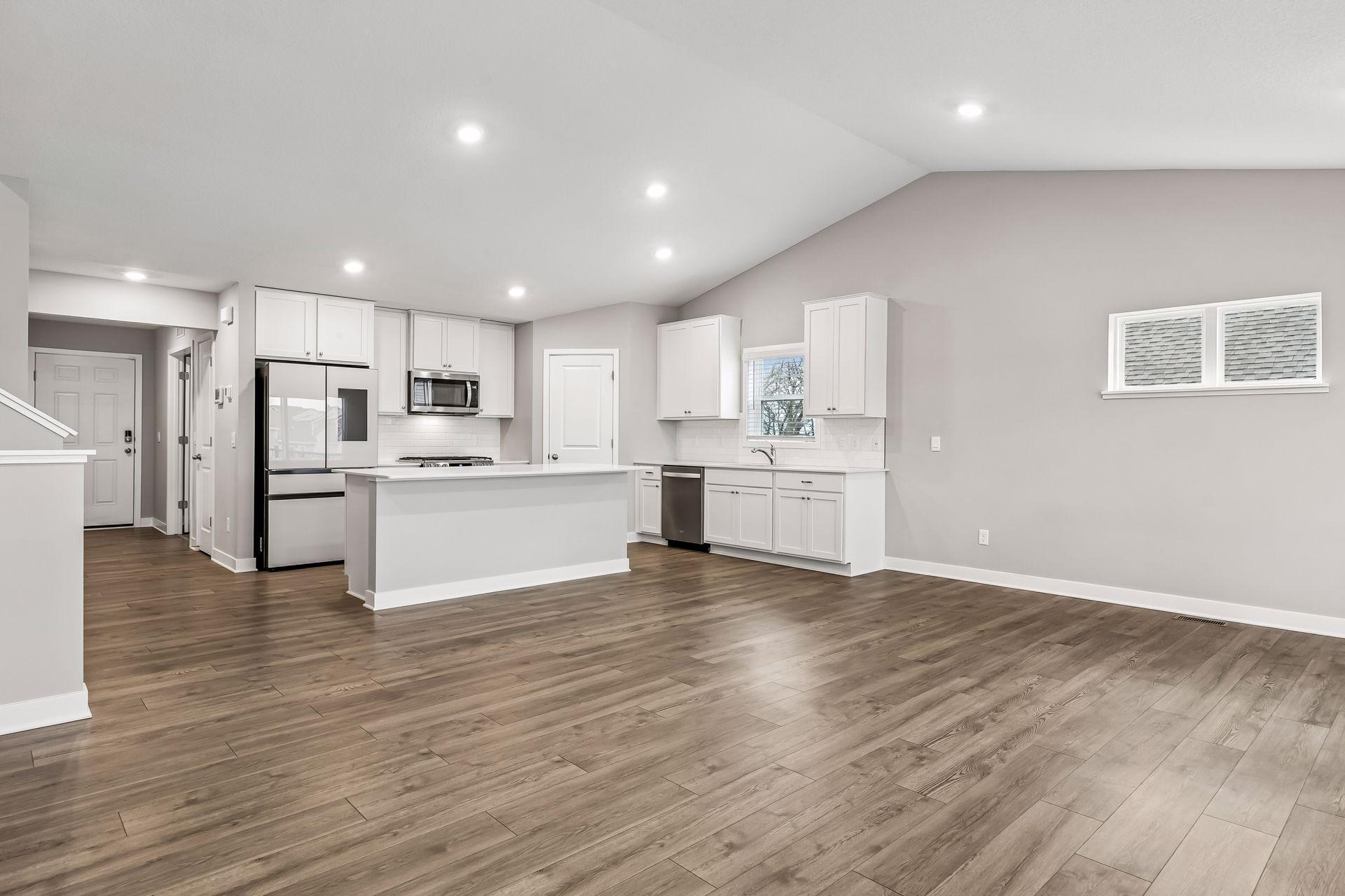 8261 Saddle Trail - Spacecrafting - 0024.jpg