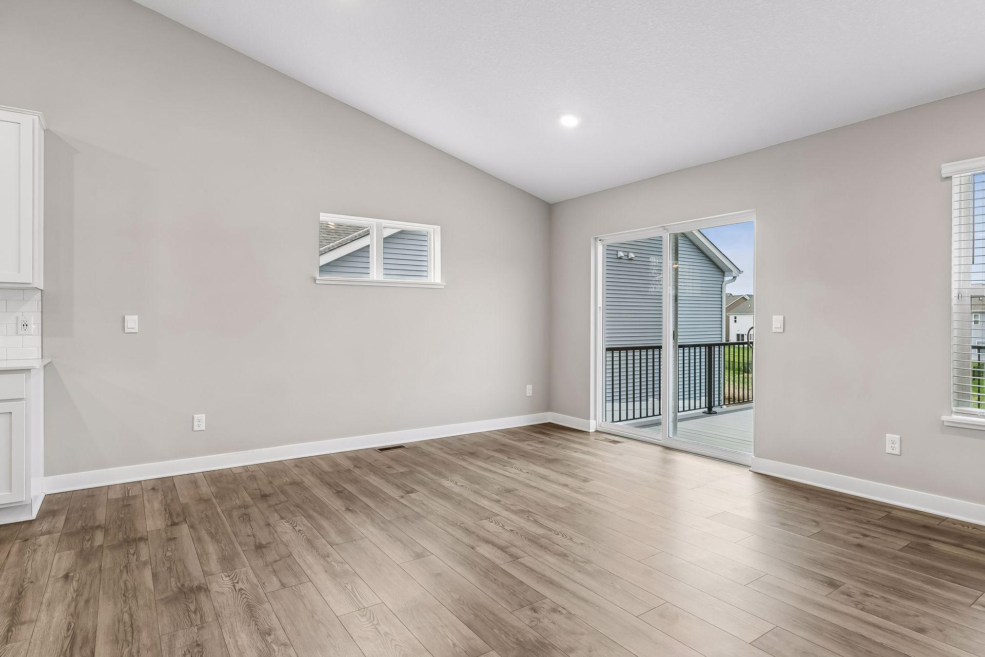 8261 Saddle Trail - Spacecrafting - 0025.jpg