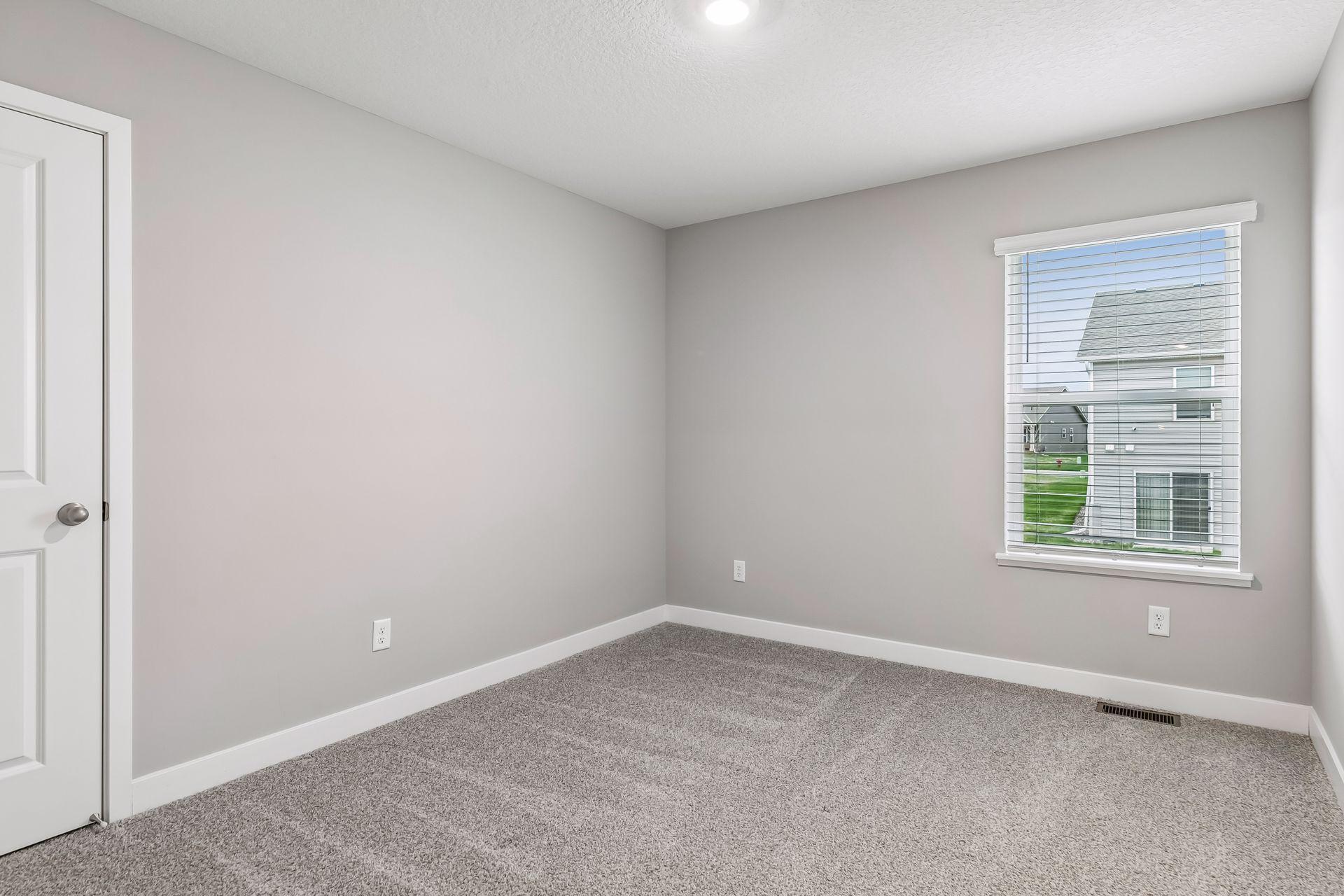 8261 Saddle Trail - Spacecrafting - 0035.jpg