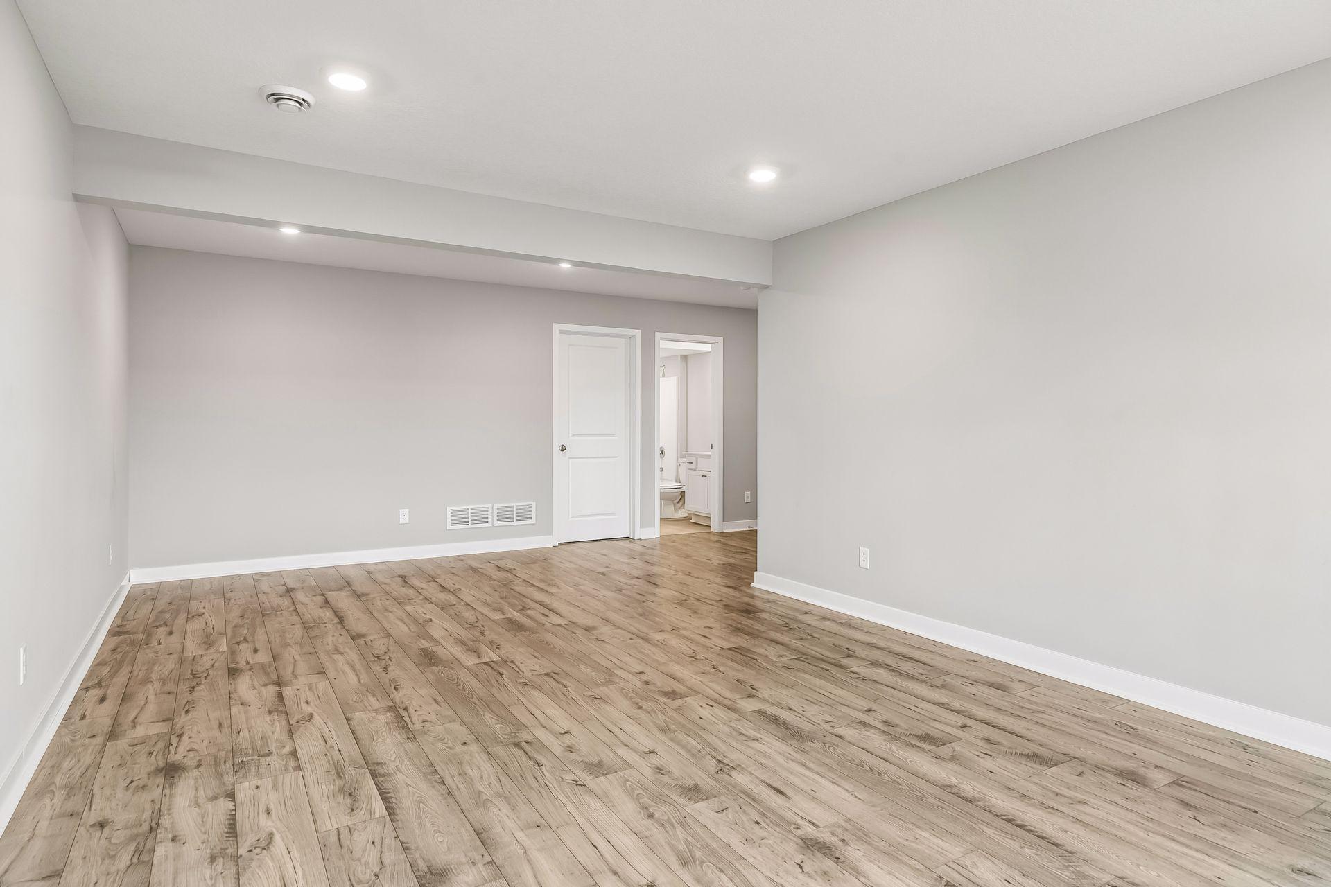 8261 Saddle Trail - Spacecrafting - 0040.jpg