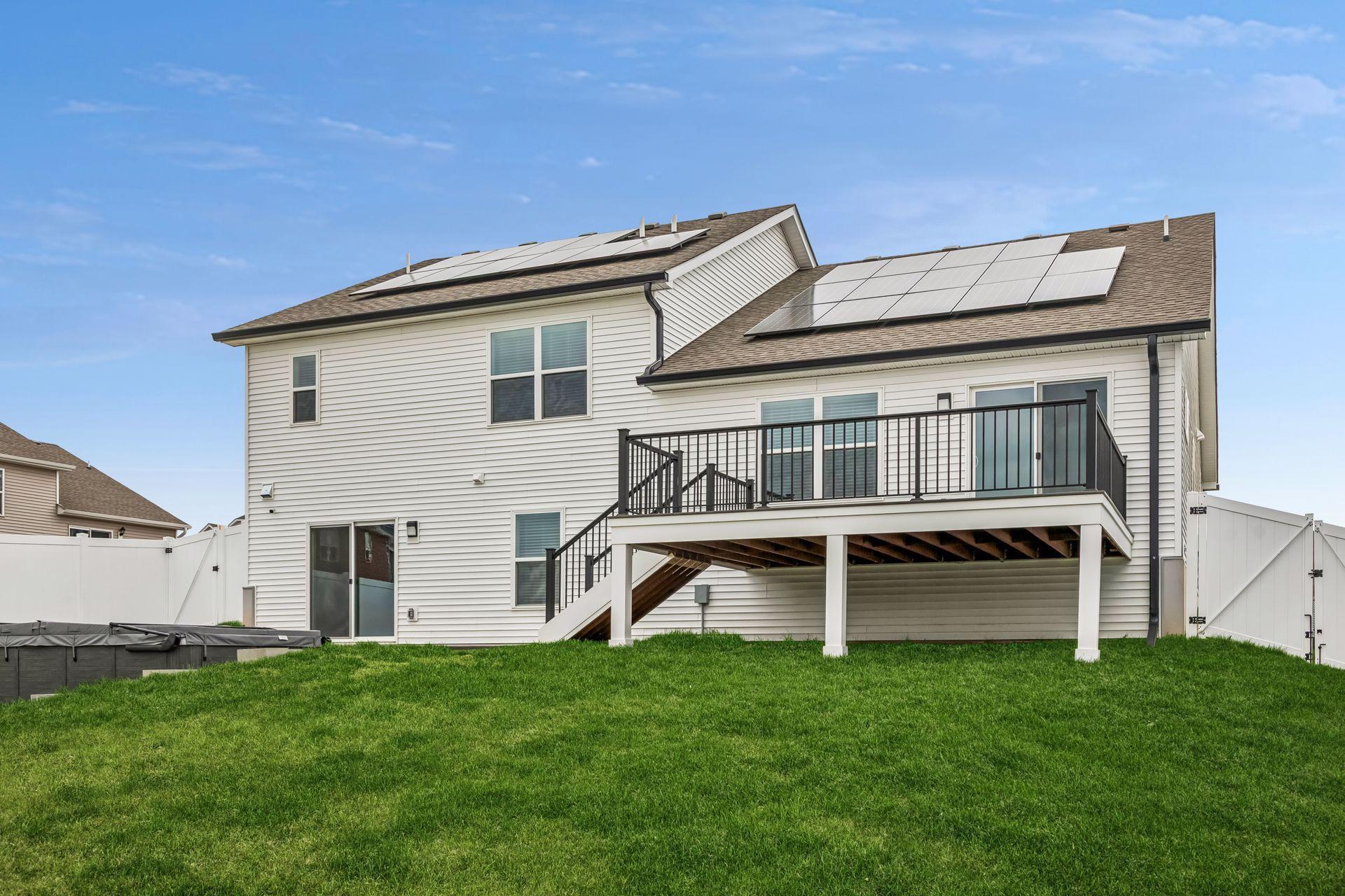 8261 Saddle Trail - Spacecrafting - 0049.jpg