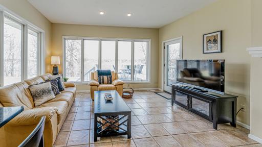 1405 Geneva Drive, Alexandria, MN 56308