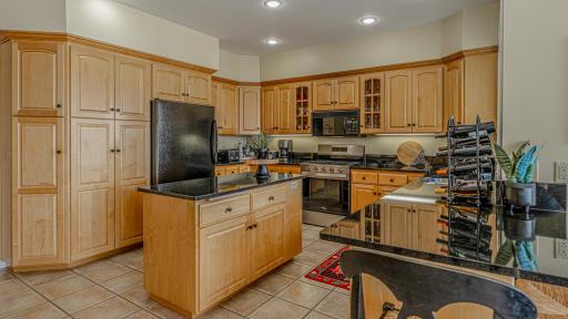 1405 Geneva Drive, Alexandria, MN 56308
