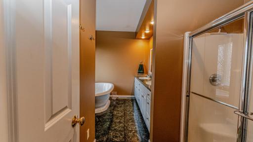 1405 Geneva Drive, Alexandria, MN 56308
