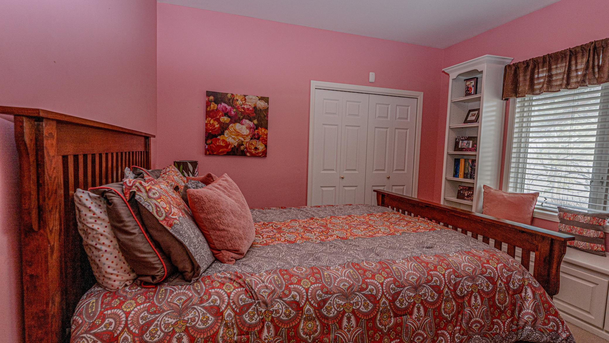 Main Floor 3rd Bedroom.jpg