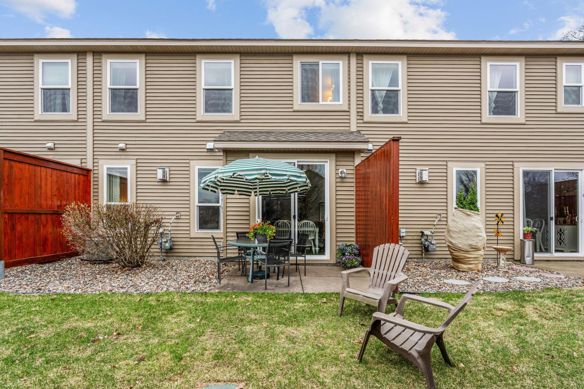 Room for pots, flowers, bonfire