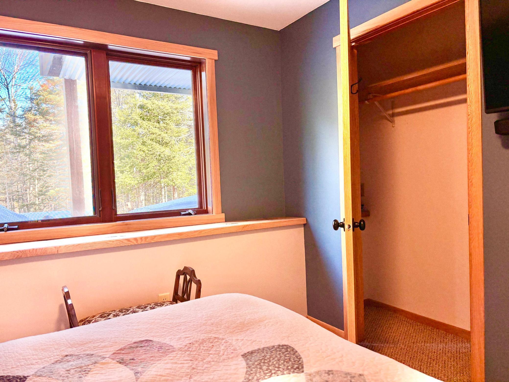 Lower Bed Closet.jpg