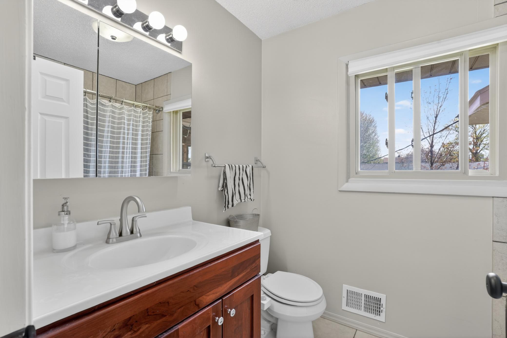 4520 perry ave n_00016.jpg