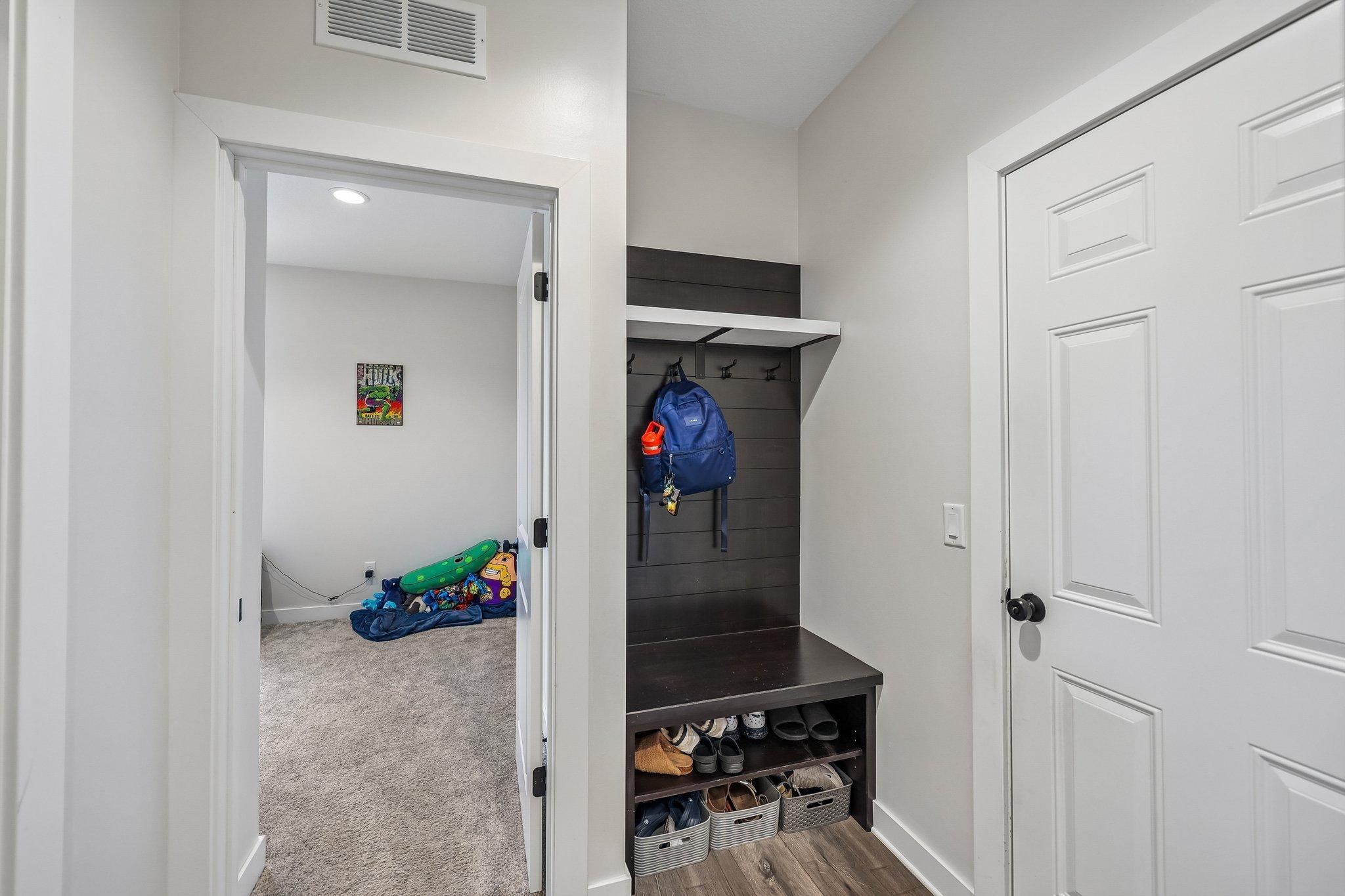 2800 Isabelle Dr 24.jpg