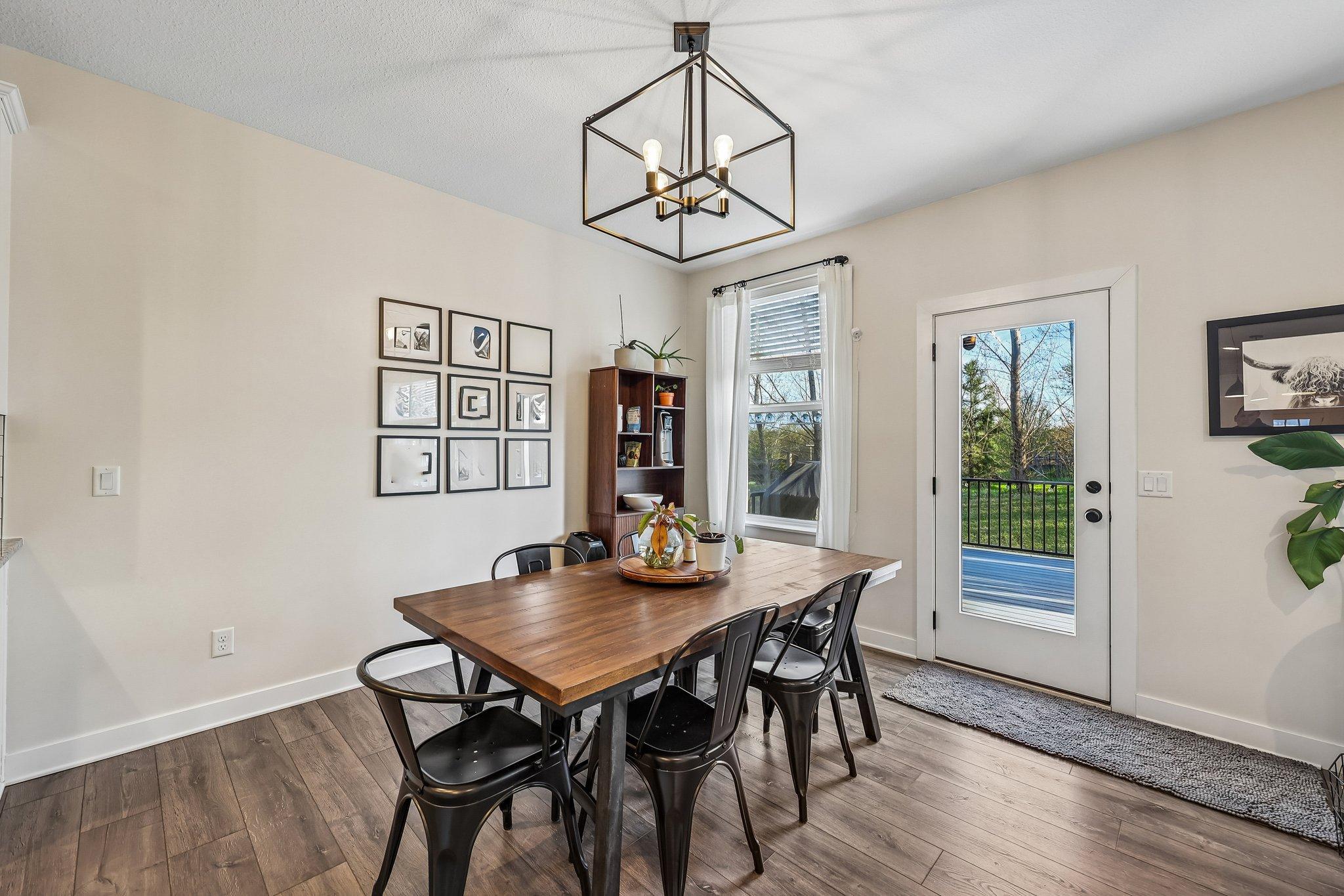 2800 Isabelle Dr 11.jpg