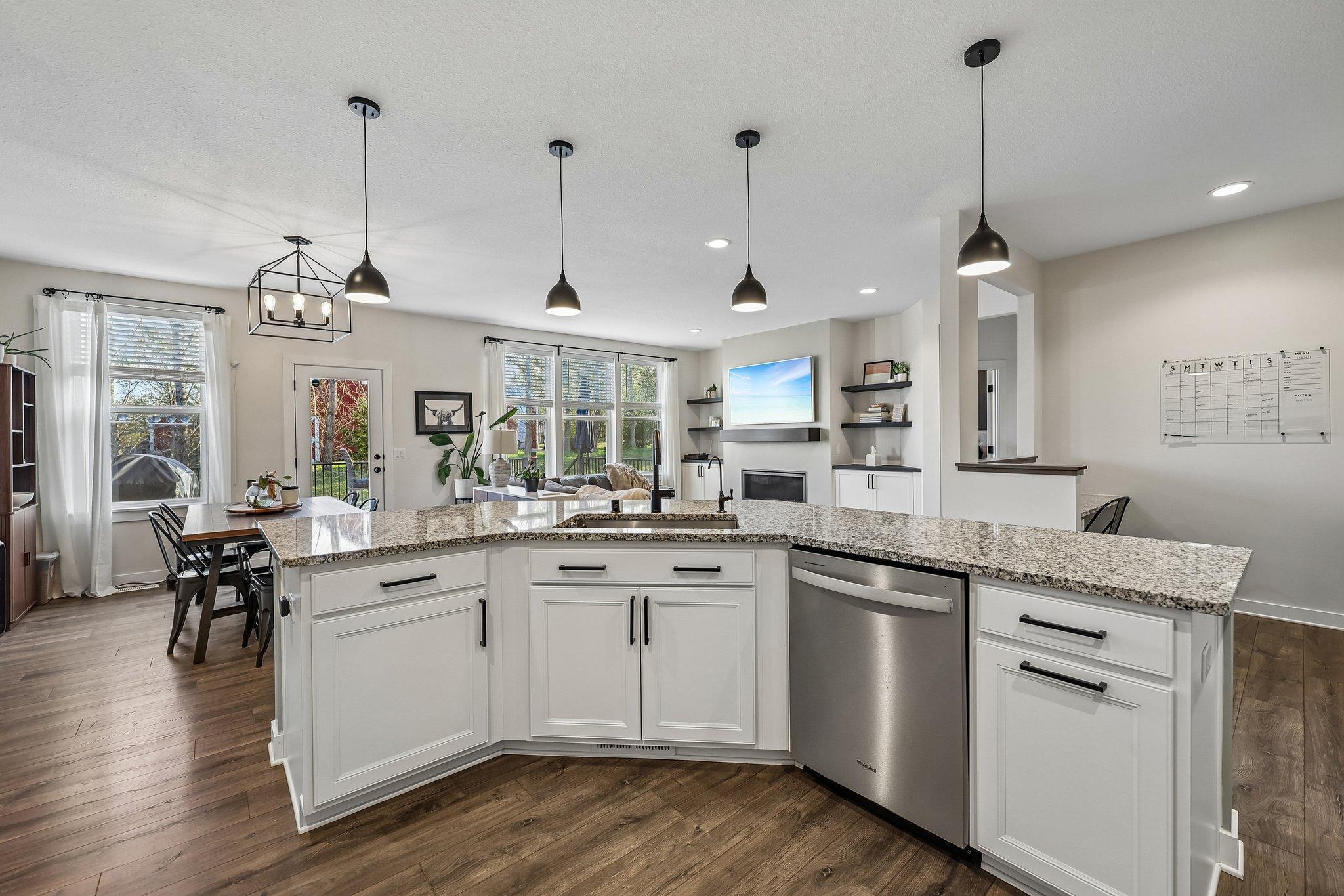 2800 Isabelle Dr 15.jpg