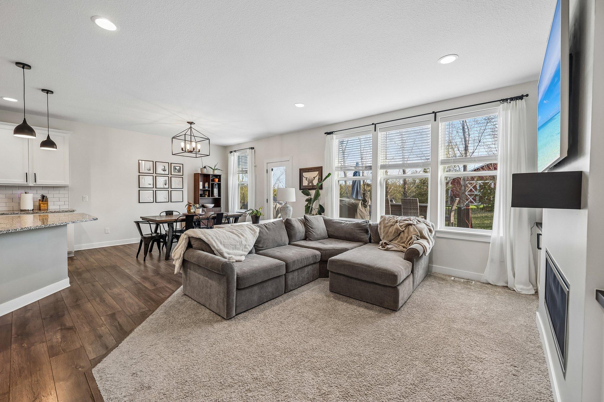2800 Isabelle Dr 9.jpg