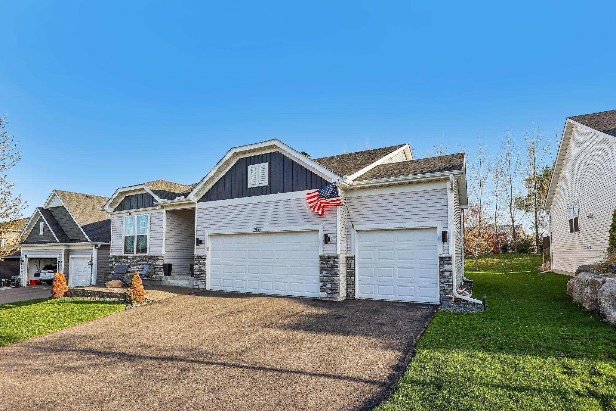 2800 Isabelle Dr 4.jpg