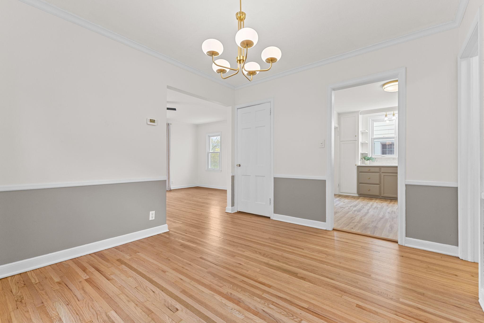 A wonderful space to enjoy formals meals or host large gatherings.