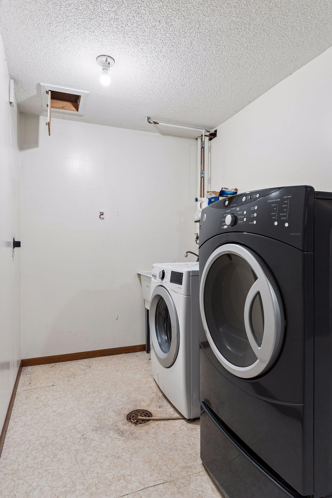 Laundry/Storage/Mechanical_2122 East 22nd Street