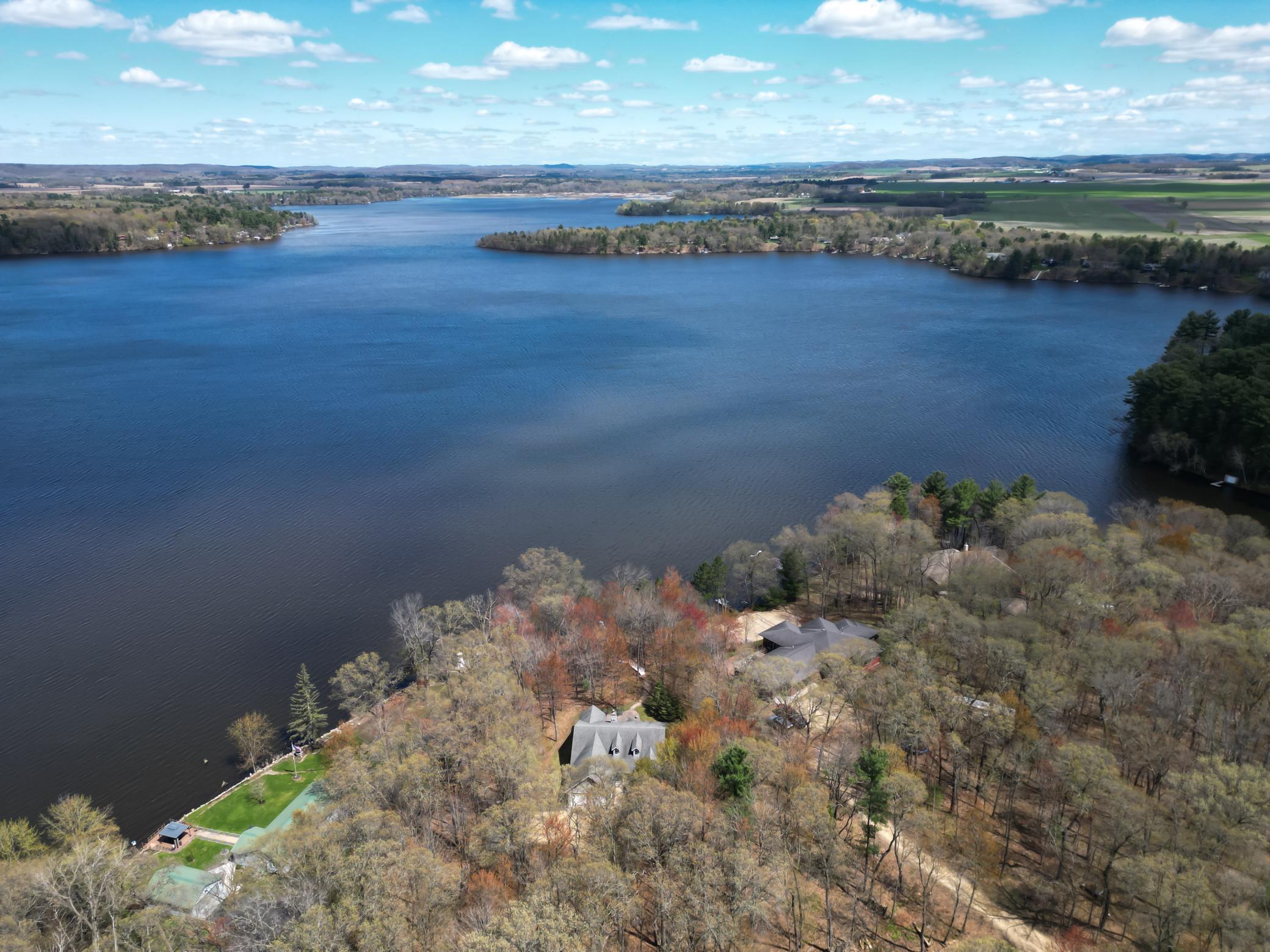 Located on the east side of Upper Tainter! Tainter Lake is a fun lake to boat, fish, go to dinner by boat and more!