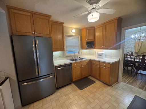 571 E Academy Street, Owatonna, MN 55060