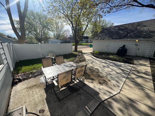 571 E Academy Street, Owatonna, MN 55060