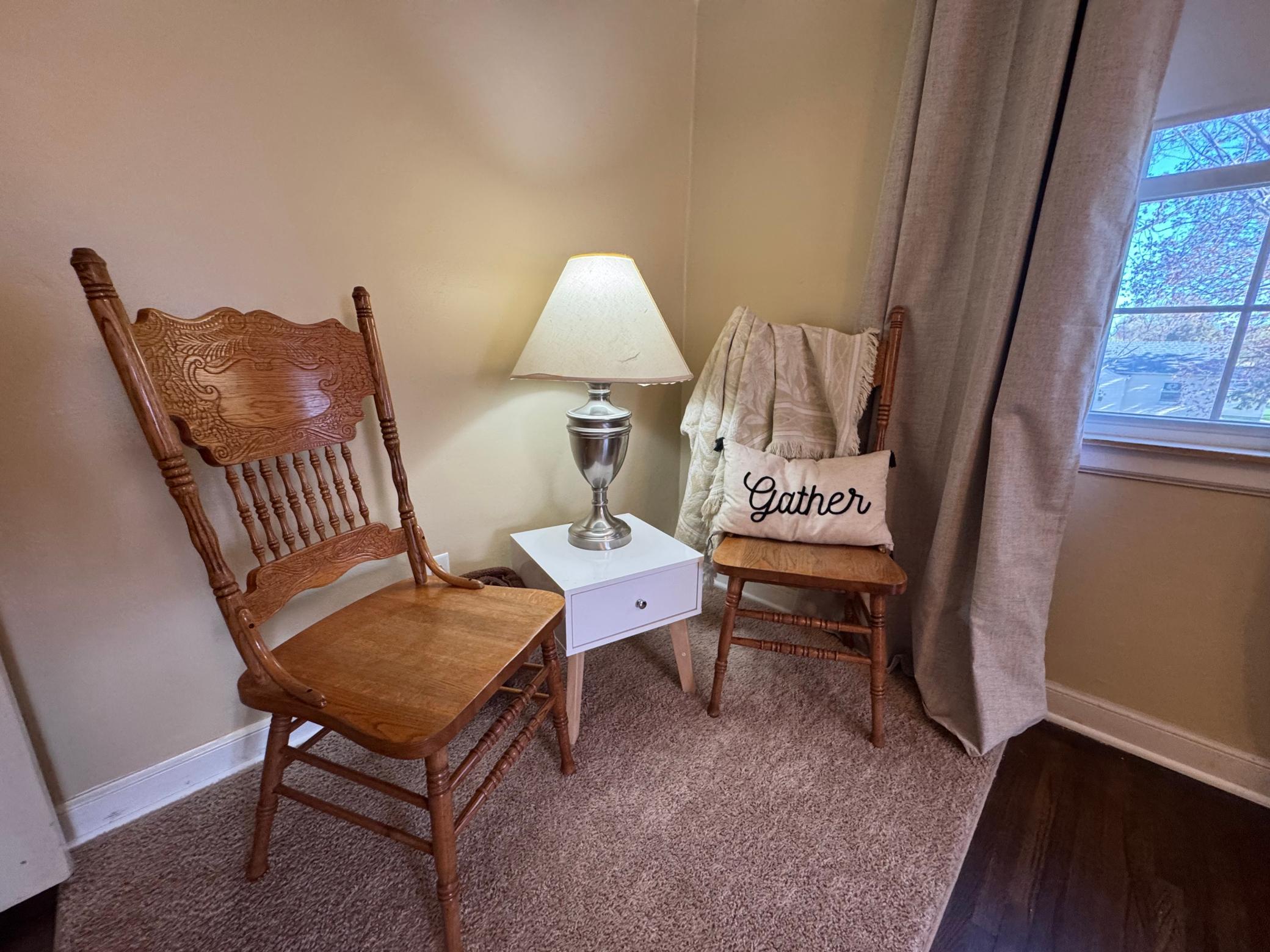 Sitting Area Bedroom 4