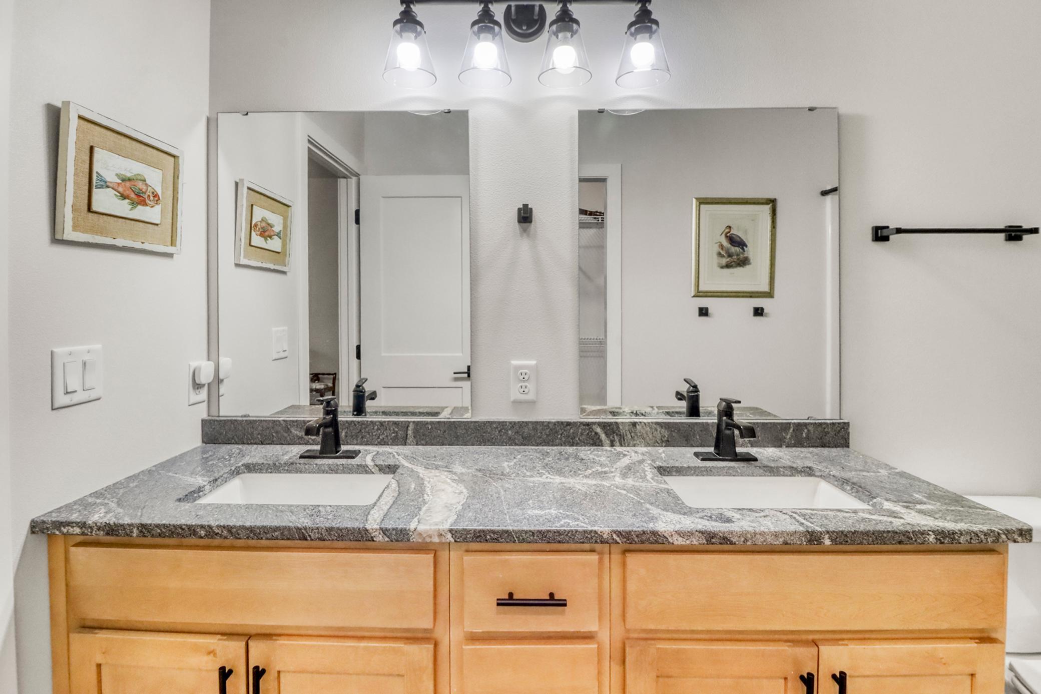 Primary Bathroom1_2.JPG
