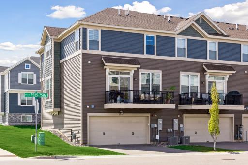 7574 38th Street N, Saint Paul, MN 55128