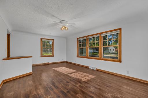 615 5th Avenue SW, Hutchinson, MN 55350