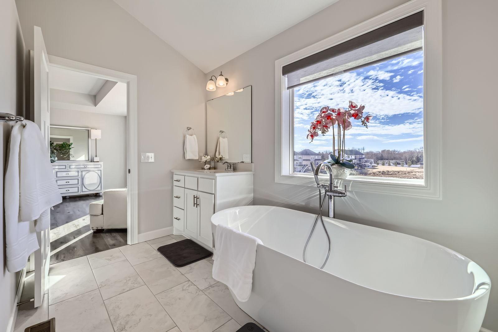 12985 Bauer Dr N - Web Quality - 017 - 27 2nd Floor Primary Bathroom.jpg