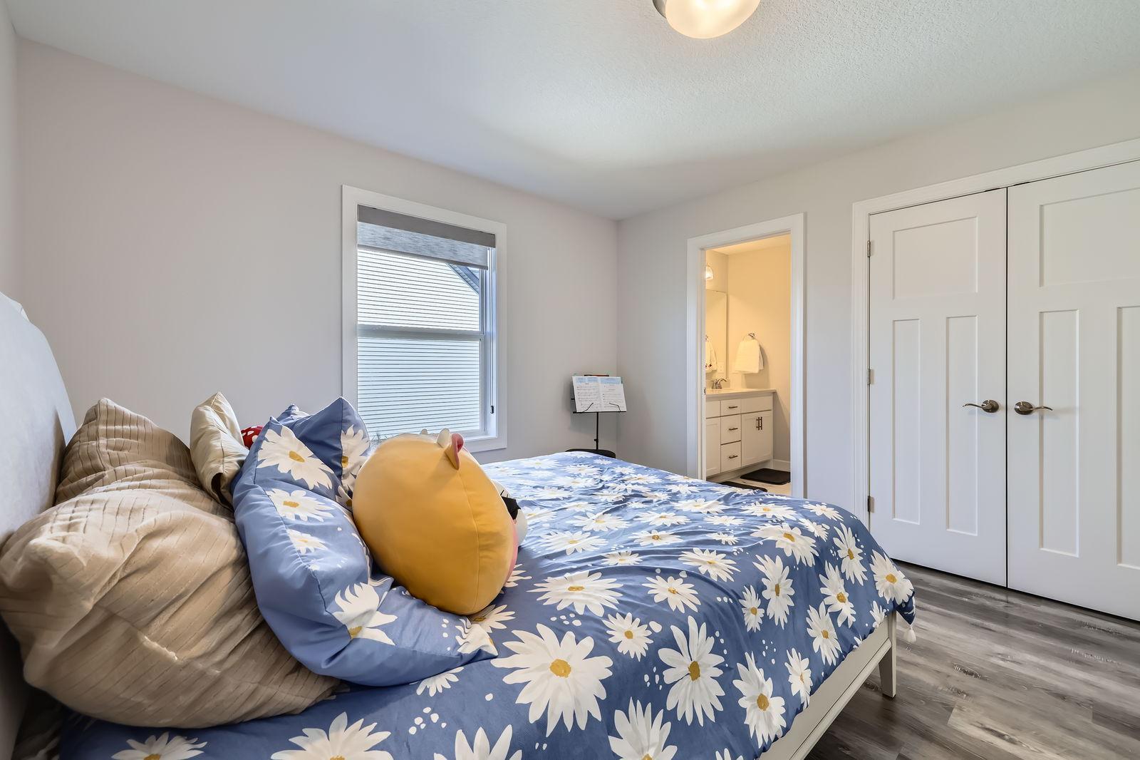 12985 Bauer Dr N - Web Quality - 024 - 38 2nd Floor Bedroom.jpg