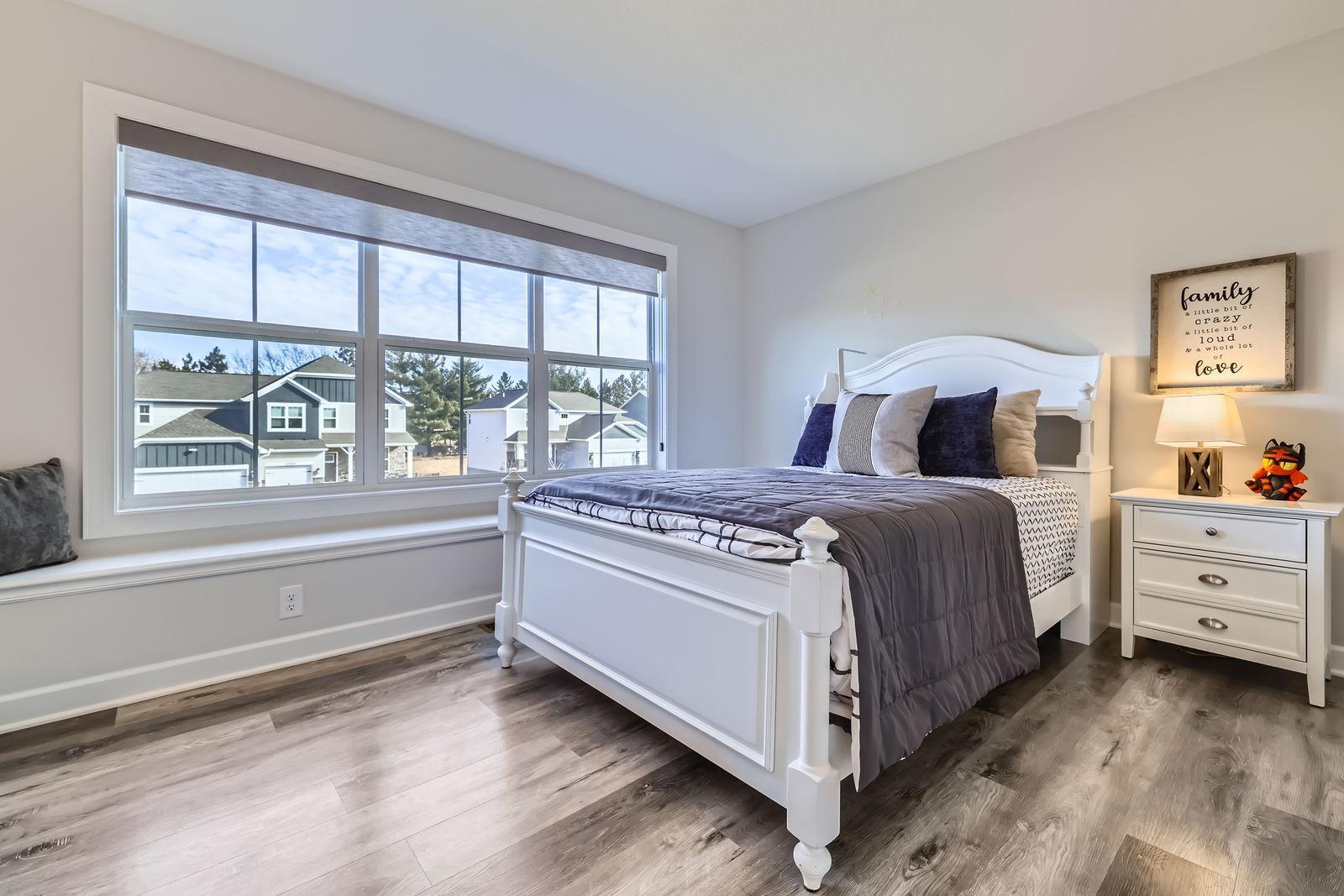 12985 Bauer Dr N - Web Quality - 022 - 35 2nd Floor Bedroom.jpg
