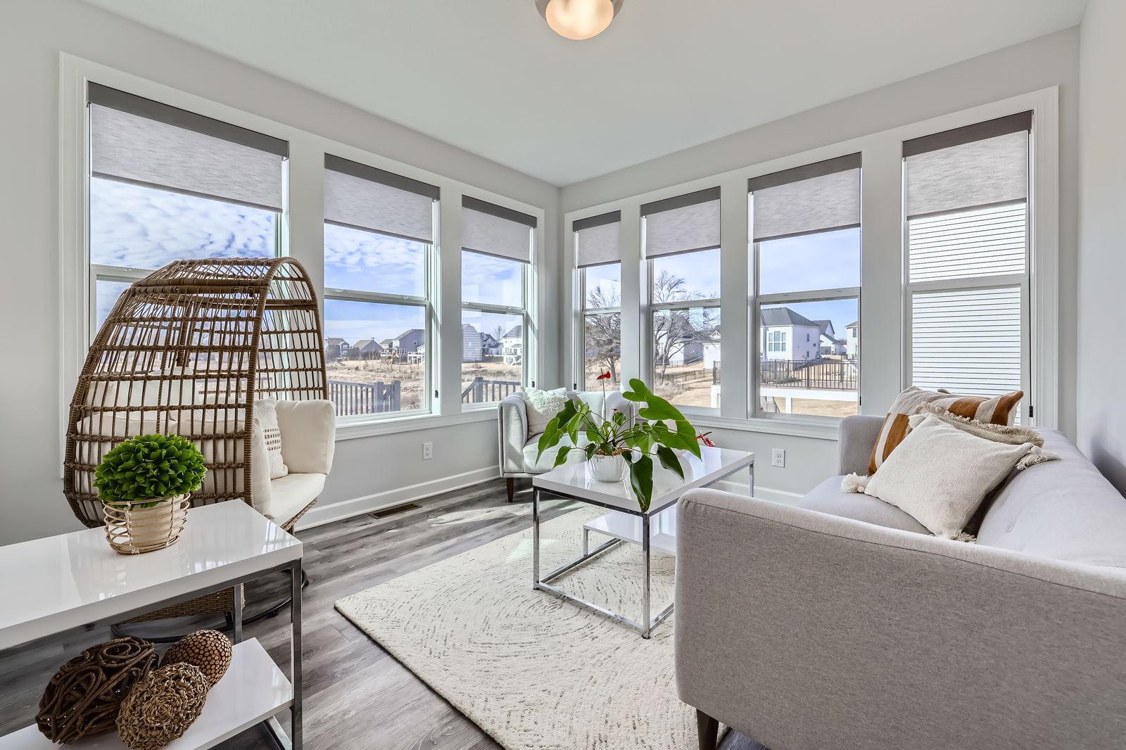 12985 Bauer Dr N - Web Quality - 035 - 58 Sunroom.jpg