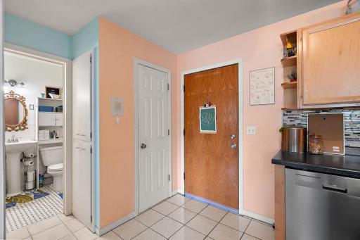 2112 Garfield Avenue, 14, Minneapolis, MN 55405