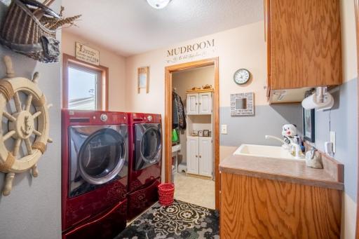 721 3rd Avenue NW, Melrose, MN 56352