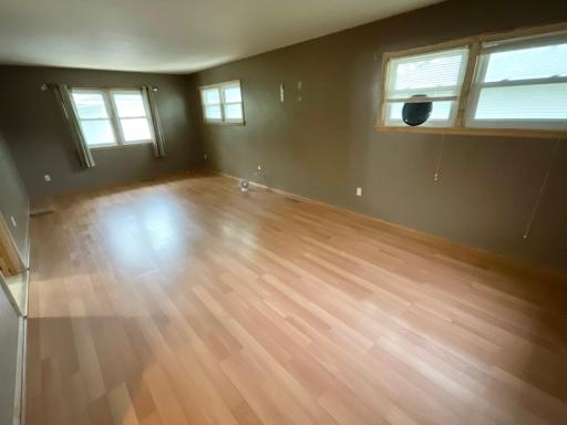 2102 W Oakland Avenue, Austin, MN 55912