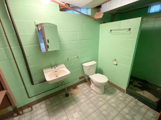 2102 W Oakland Avenue, Austin, MN 55912