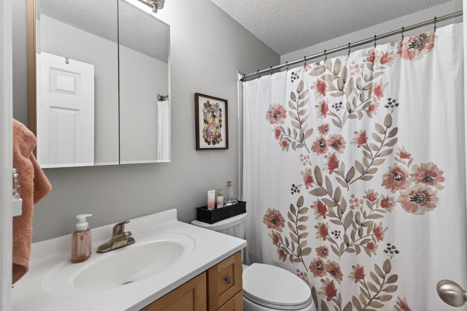 333 8th St SE 117 17.jpg