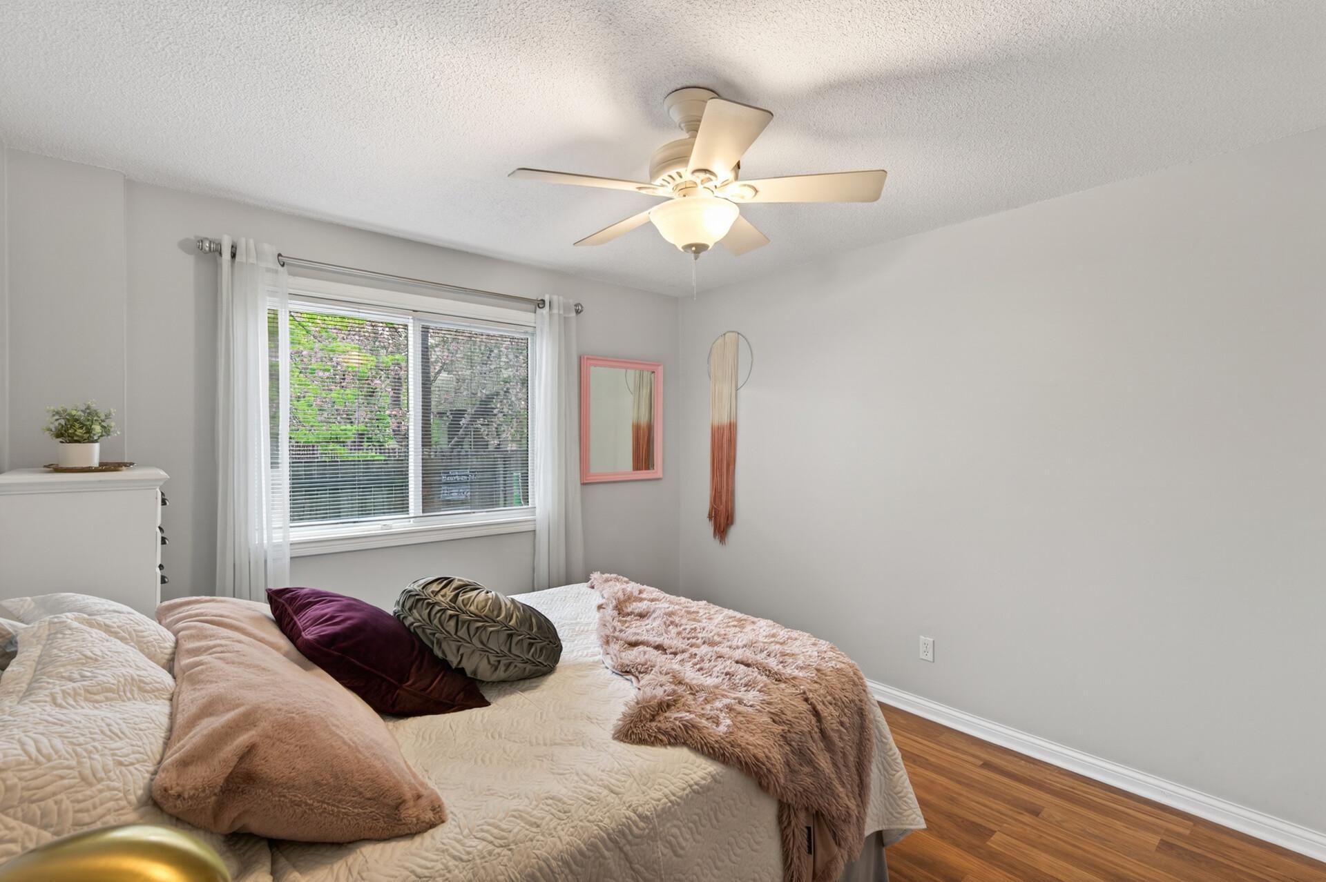 333 8th St SE 117 15.jpg