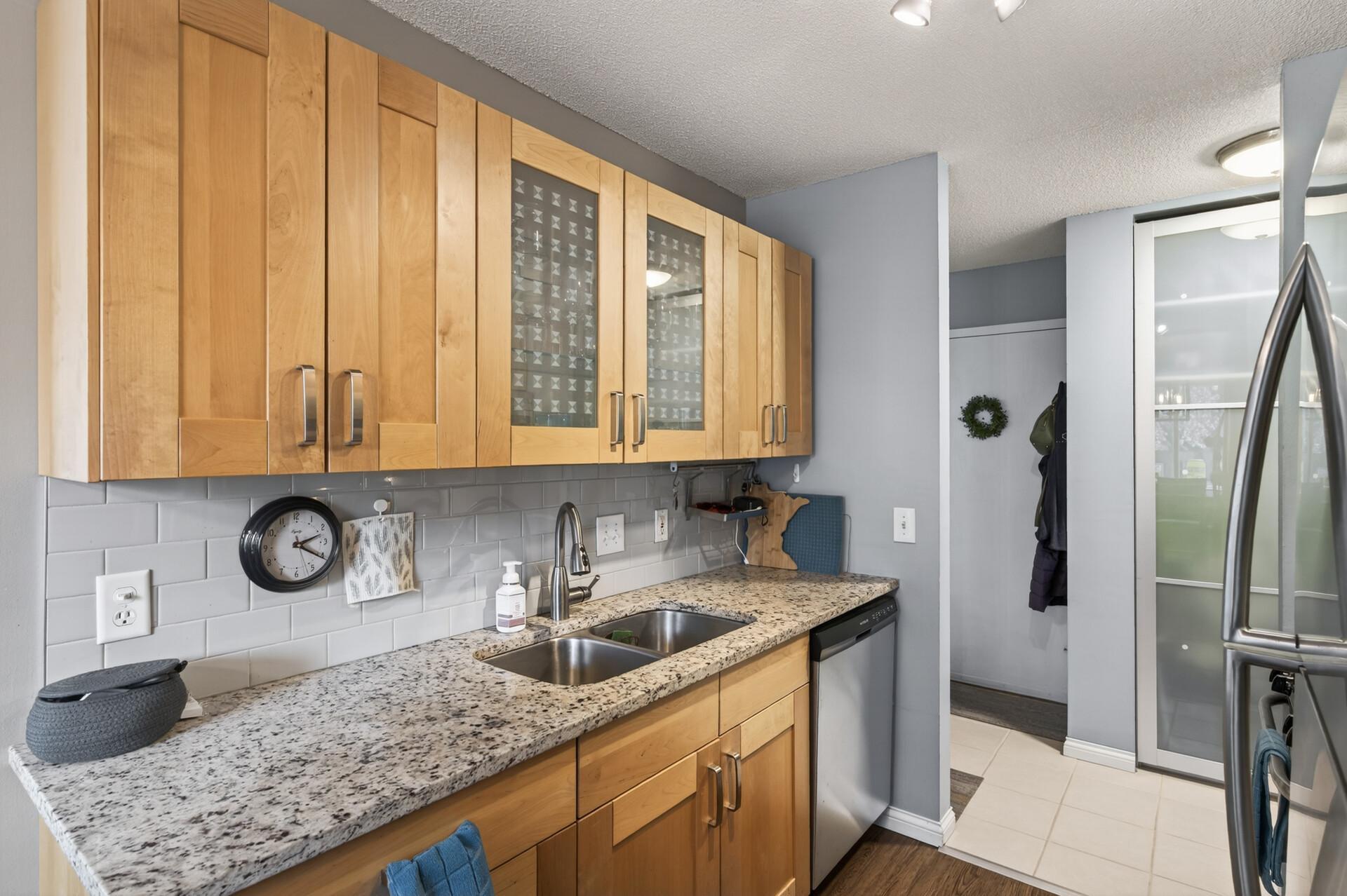 333 8th St SE 117 11.jpg