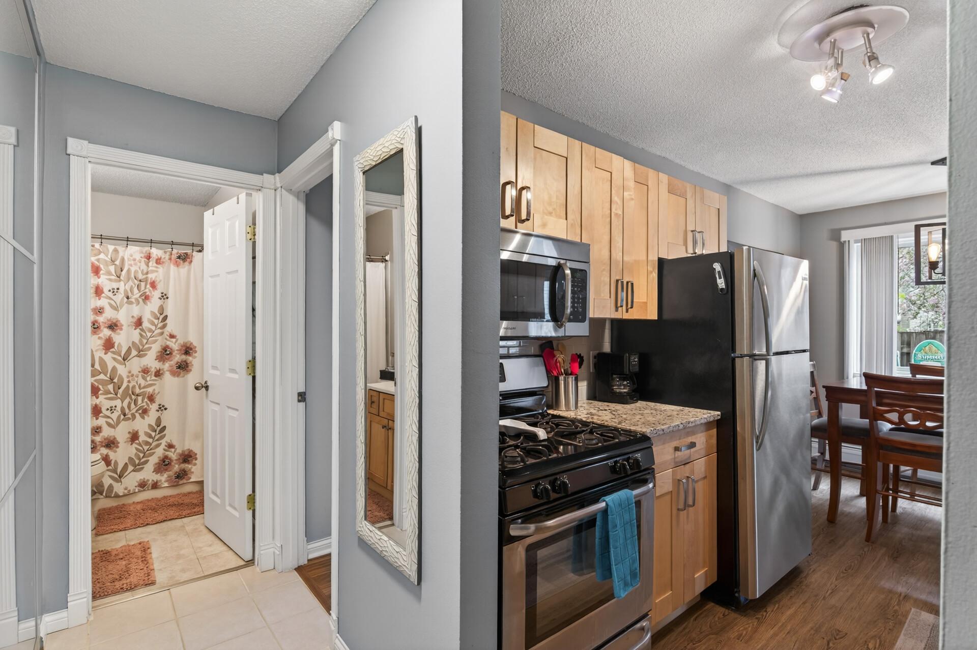 333 8th St SE 117 13.jpg